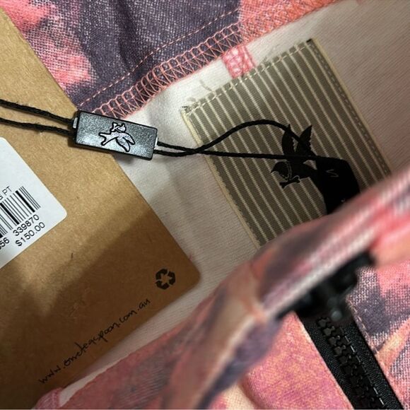 Revolve One Teaspoon Printed Skinny Stretchy Jegging
Pant(Size Small) - Picture 9 of 10